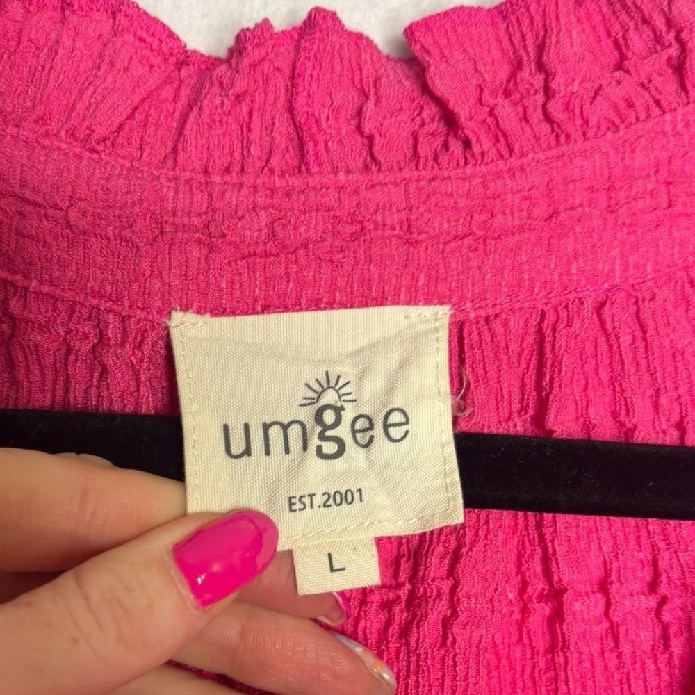 Umgee Barbie Flowy Pink Textured Blouse Size Large - Picture 3 of 9